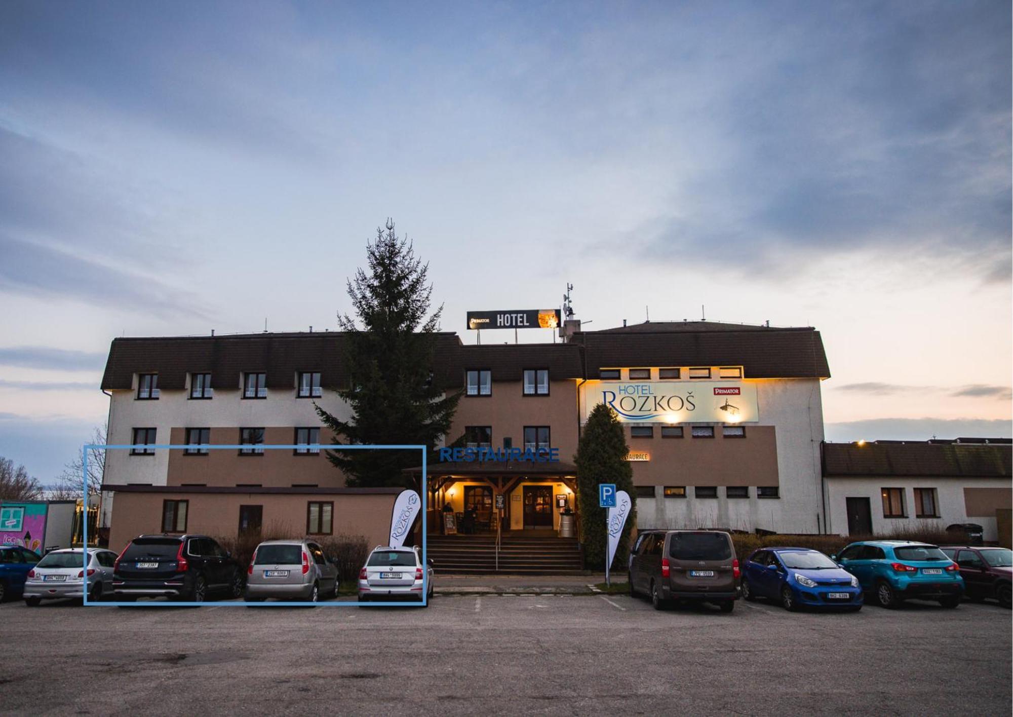 Hotel Rozkos Česká Skalice Bagian luar foto