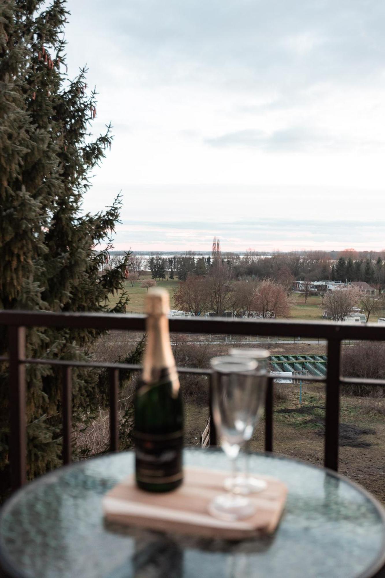 Hotel Rozkos Česká Skalice Ruang foto