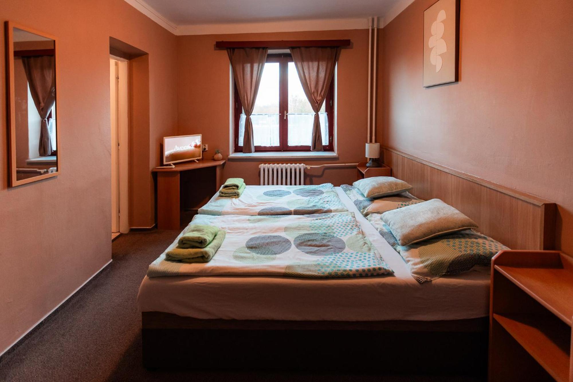 Hotel Rozkos Česká Skalice Ruang foto